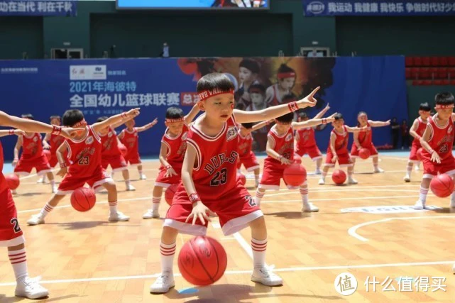 如何通过团队协作策略提升整体篮球水平_1